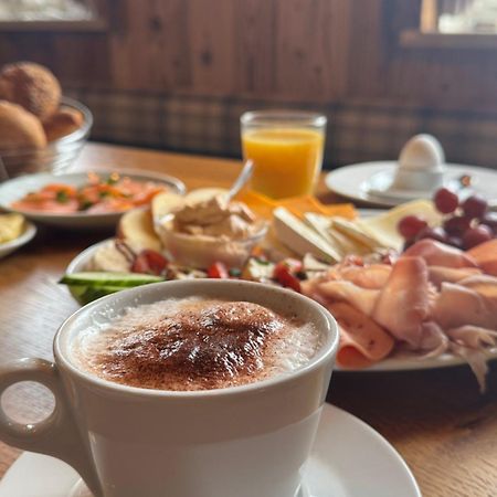 Gasthaus Zum Baeren Донауверт Екстер'єр фото